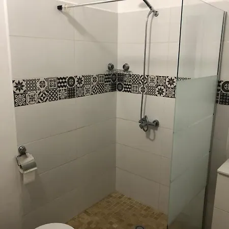 La Promenade House *