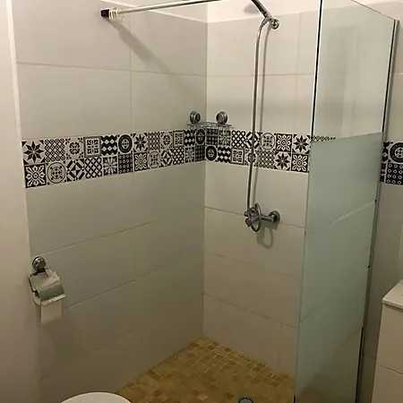 La Promenade House Hostel Nizza